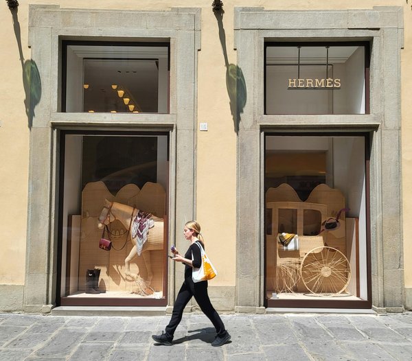 Sensitive Skin? Discover the UK's Best Clothing Fabrics for Year-Round Comfort